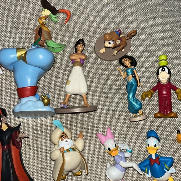 Disney PVC Figurines. Lot includes 18 - Picture 4 of 5